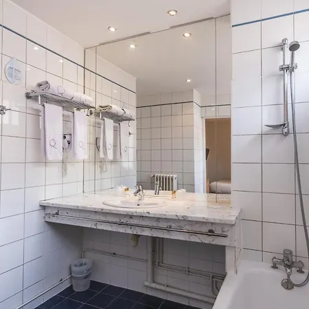 Ours Blanc - Victor Hugo Hotel Toulouse