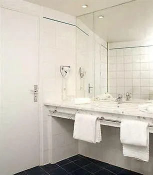 Ours Blanc - Place Victor Hugo Otel Toulouse