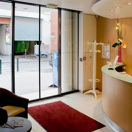 Ours Blanc - Victor Hugo Hotel