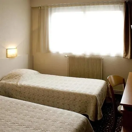 Ours Blanc - Place Victor Hugo Ξενοδοχείο 2*
